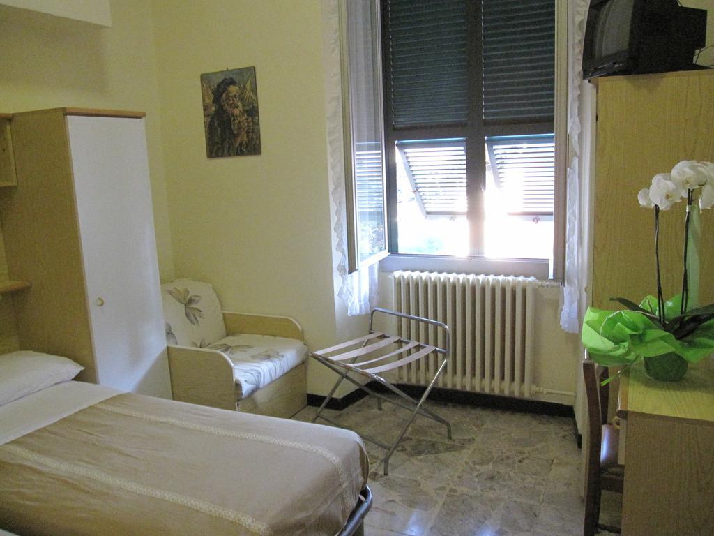 Albergo Kristina Bordighera Quarto foto