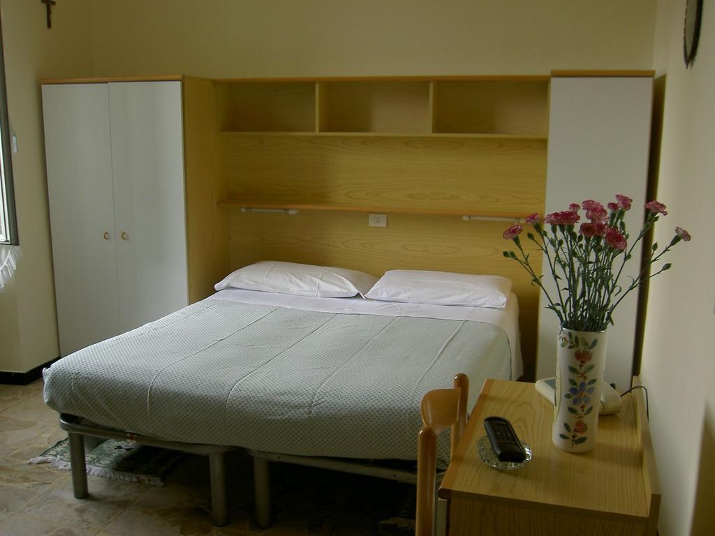 Albergo Kristina Bordighera Quarto foto