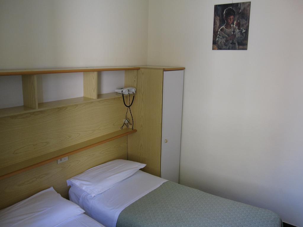 Albergo Kristina Bordighera Quarto foto